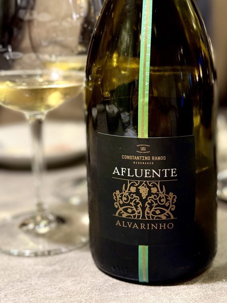 afluente-alvarinho-아플루엔테알바리뉴-2024-front
